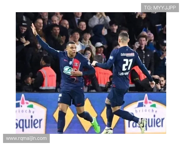 巴黎圣日耳曼永远欢迎德罗回家